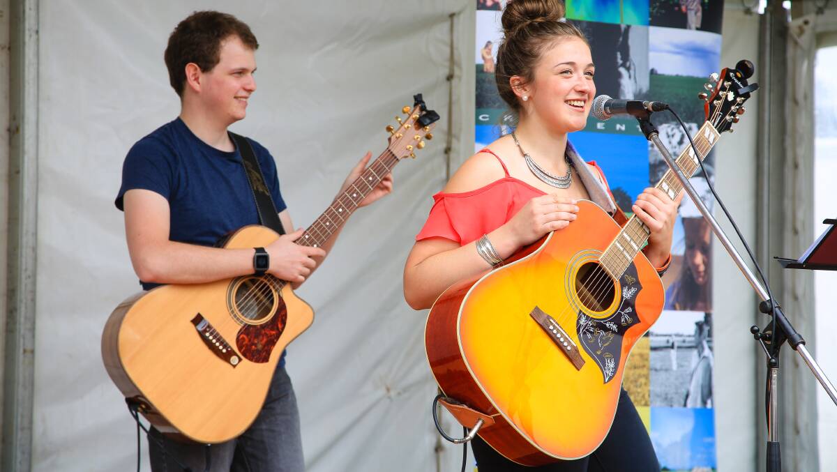 Dreamfields performers at Henty: Lachlan Mitchell, of Jindera, and Maidie Dawson, of Kergunyah, are part of a youth exchange program with the UK. Photo:supplied