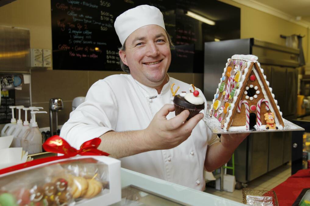 Cessnock bakery Exquisite Cakes by Lennert has won a Fine Food award at the Sydney Royal. 
