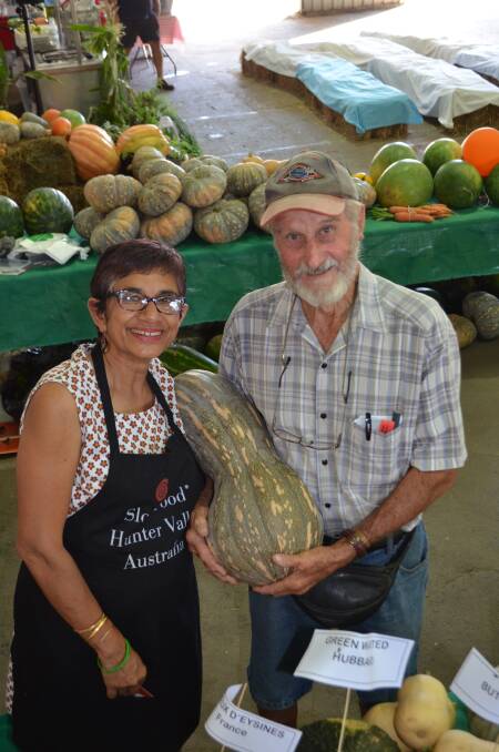 Tumeric farmer and chef Amorelle Dempster with local grower Austin Breiner, Oakhampton. 
