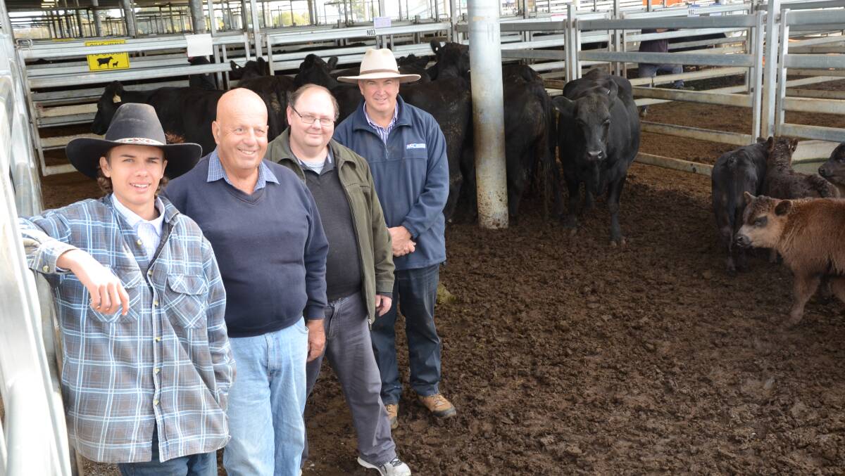 Brayden Quigg of Canobolis Rural Technology High School, Orange, a work experience student with McCarron Cullinane, with buyers Ian Selwood, “Springside”, Orange, and David Tandy, Spring Hill, and Lindsay Fryer, McCarron Cullinane, Orange.