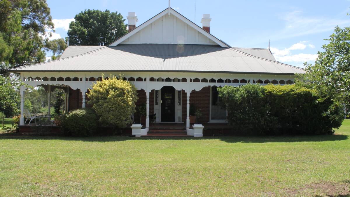 “East Hills” is a 479 hectare property fronting the Namoi River 19 kilometres north-east of Manilla.