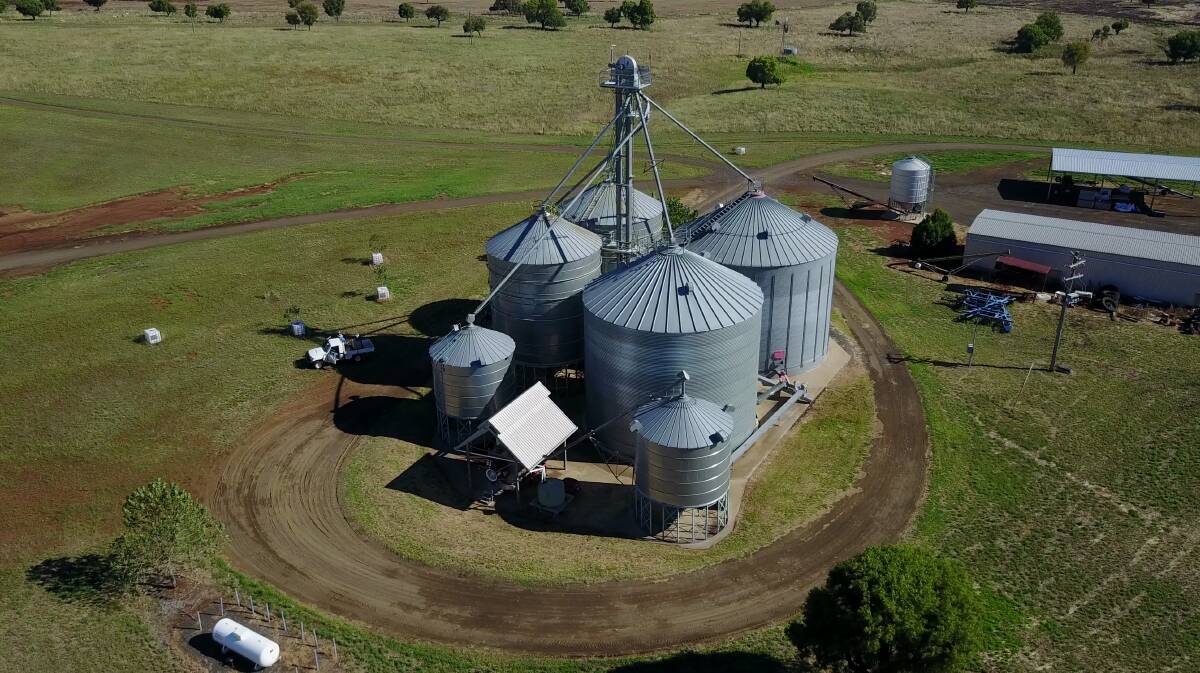 "Tamalie" features a grain handling complex with some 3500 tonnes of flat and elevated silo storage, a continuous-flow grain dryer, 27-metre elevator and weighbridge.