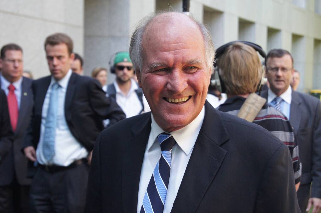 Independent candidate for New England Tony Windsor, who is re-contesting the seat after vacating the post to Mr Joyce in 2013.