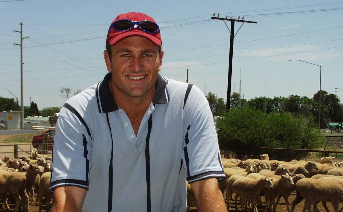 Joe Mason, “Spicers Run”, Spicers Creek, near Wellington, has operated the sheep enterprise of a mixed farming family operation since 2002. He runs 9000 cast-for-age Merino ewes, which are joined to Border Leicester rams.