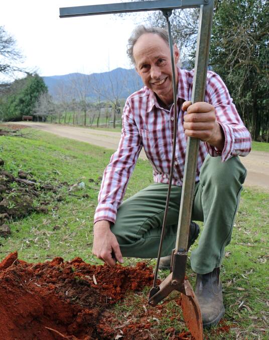 A simple invention of a pivoting post-hole shovel has saved many hours of laborious work for Kiewa Valley dairy farmer Stephen Quast, of Dederang, Victoria.