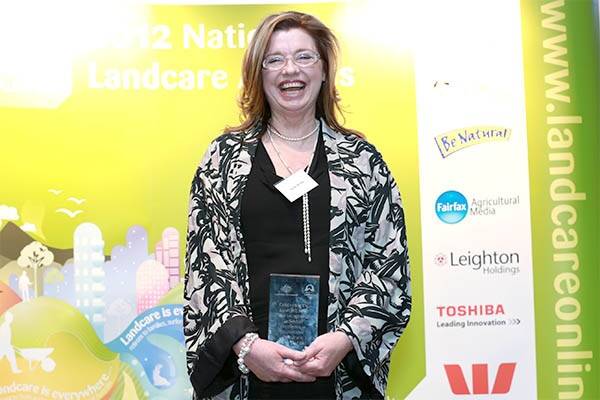 Lynne Strong has been recognised for individual excellence in sustainable agriculture, and her commitment to the Landcare ethic.