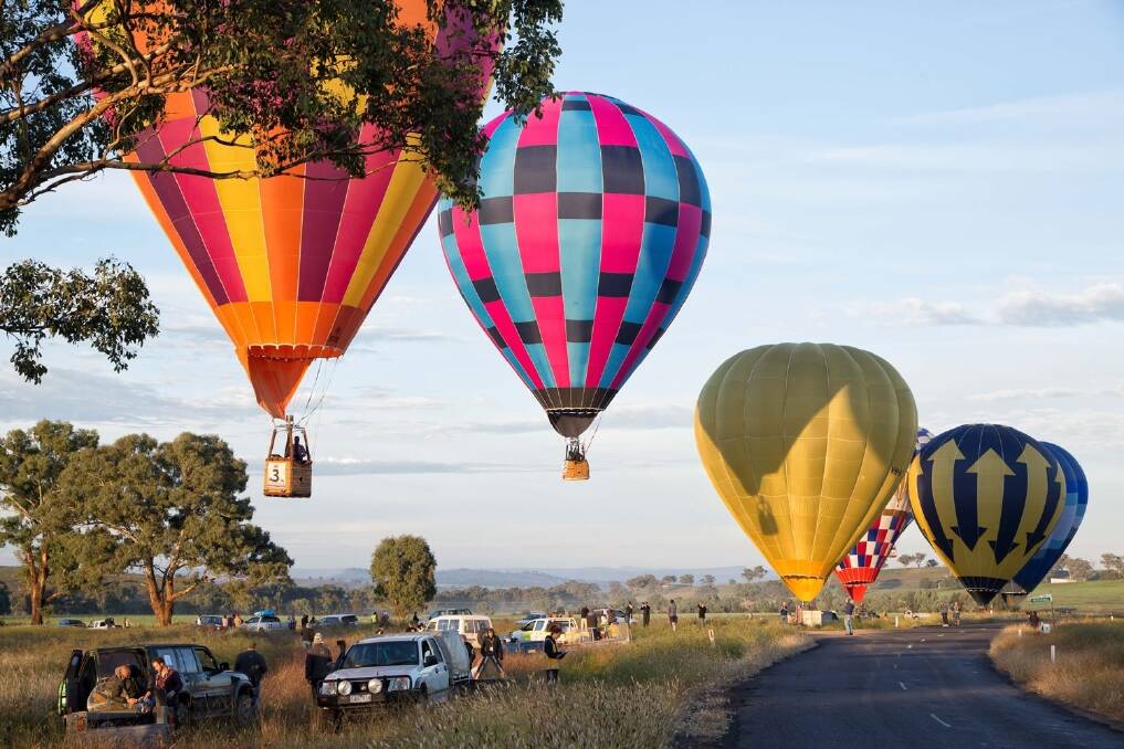Balloons in the tourism award-winning Canowindra Balloon Challenge.
