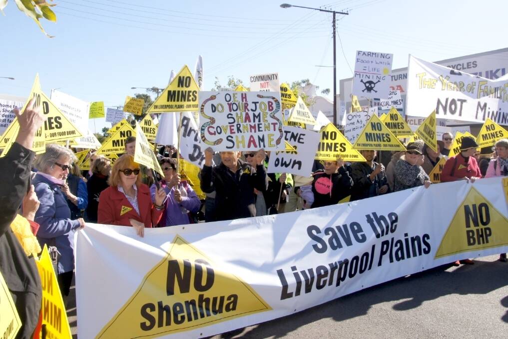 Protest march in June 2014 against Shenhua's Watermark mine, during a Planning and Assessment Commission hearing.