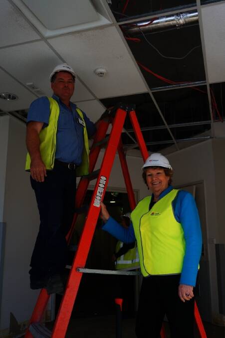 Site manager Steven Wright and Health Minister Jillian Skinner in the patient accommodation area being built at Royal North Shore Hospital.