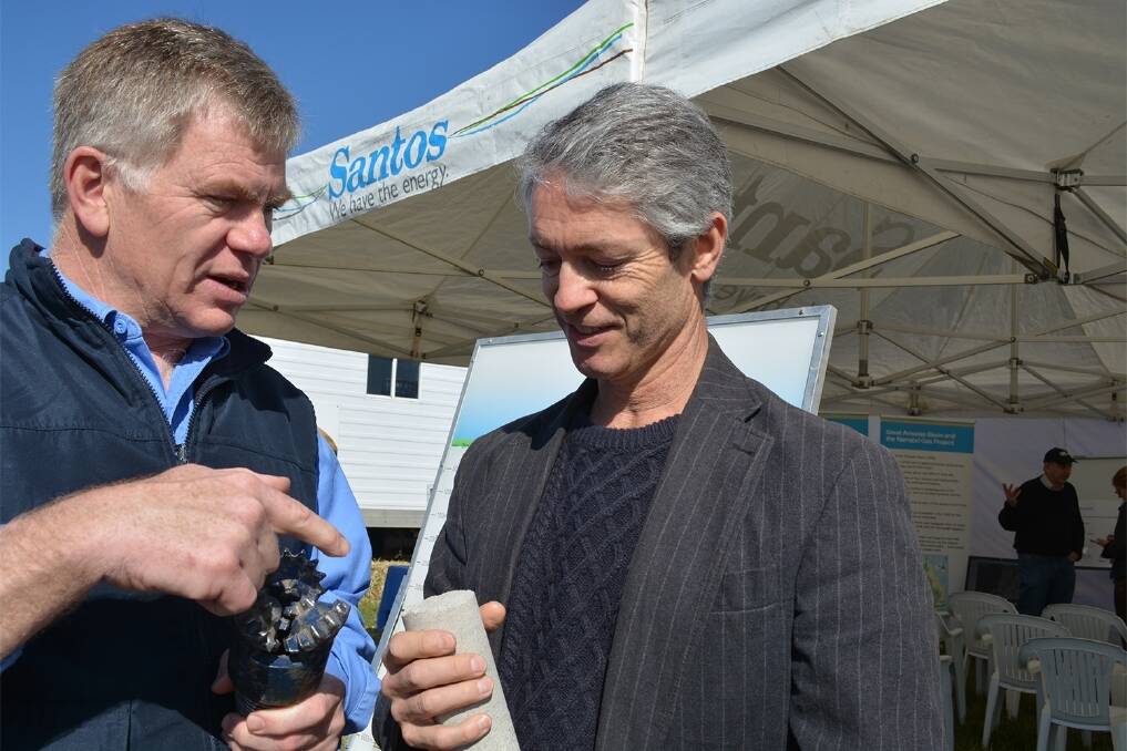 Santos NSW general manager, Peter Mitchley with principal hydrogeologist at Eco Logical Australia, Dr Richard Cresswell, at the Santos water forum at Commonwealth Bank AgQuip at Gunnedah.