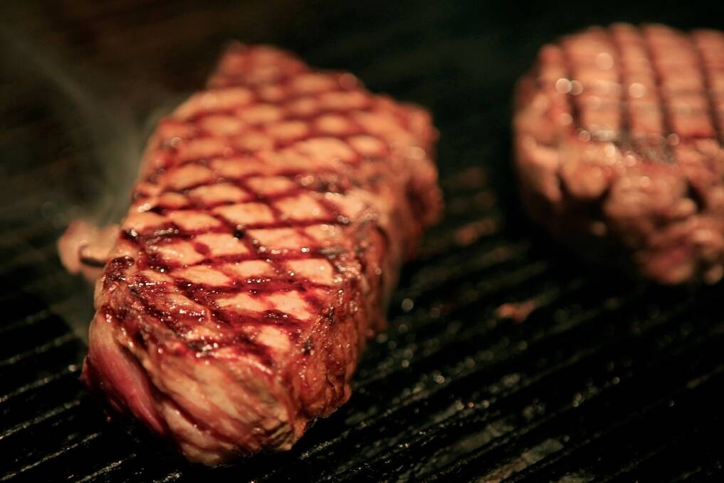 Questions over red meat, cancer link