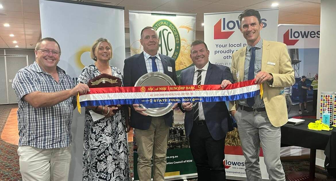 Lowes Petroleum's John Donnelly, Minister for Agriculture and Western NSW Dugald Saunders and Suncorp Bank's Andrew Hannaford with state champions Rob and Mandy Taylor, Glenalla, Grenfell. 