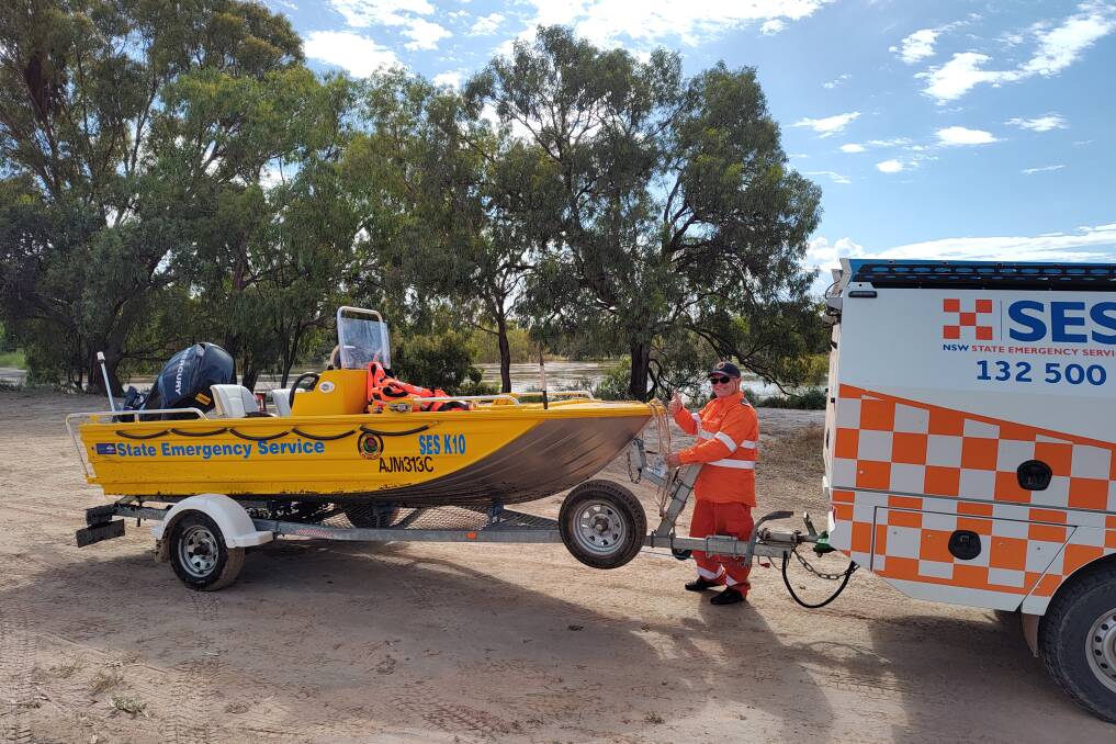 One of the water rescue teams at Menindee Lake area. Picture by NSW SES
