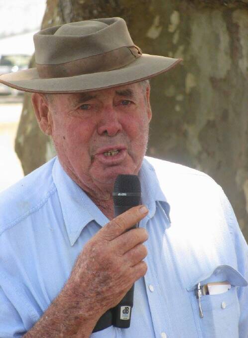 Renowned Hereford breeder and custom show ring contractor Neville Farrawell is dead at 86.