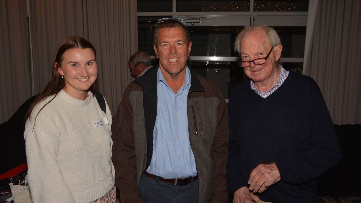 Josephine McGrath, Armidale, David Hobbs, Molong and Ian McDuie, Orange were at the Red Reflections auction. 