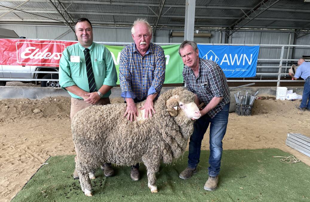 Nutrien AG Solutions' Brad Wilson, Rod Kent Kurrajong stud, Delungra and Andrew Davis, Demondrille stud with the supreme exhibit of the show that sold for $11,000.