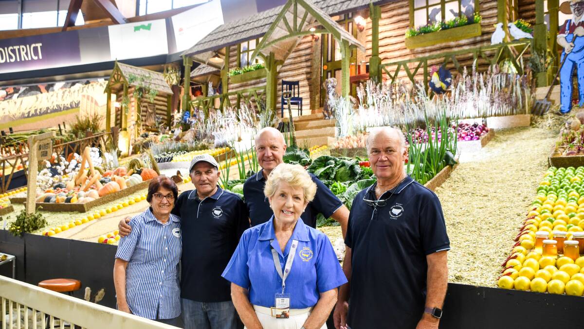 Southern District's Vicki and Jerry Bugeja, Austra, Garry Cooper, Bega, Rodney Kerr, Young, and Marie Lindley, Gundagi. Picture by Elka Devney