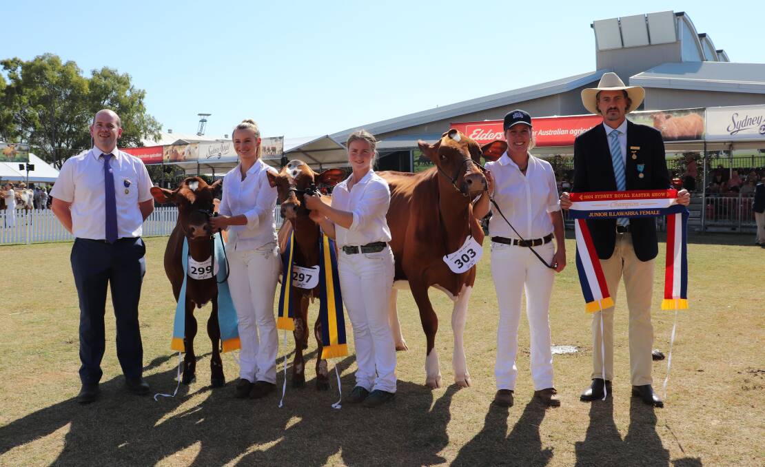 Judge Rob Kite, Staffordshire, England, with Zoe Hayes and honourable mention winner, Anna Dickson with the reserve winner; Jess Gavenlock with champion Illawarra junior female and steward Michael MacCue. Picture by Dakota Tait.