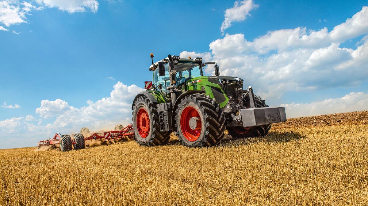ON THE MOVE: The 6th Generation Fendt 900 series is currently being demonstrated across Australia. 