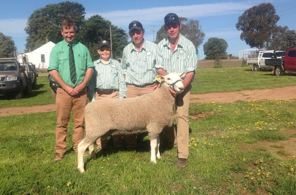 Rick Power, Nutrien stud stock, Billy, Ashley and Tom Corkhill, Normanhurst Border Leicester stud, Boorowa with the top priced ram.