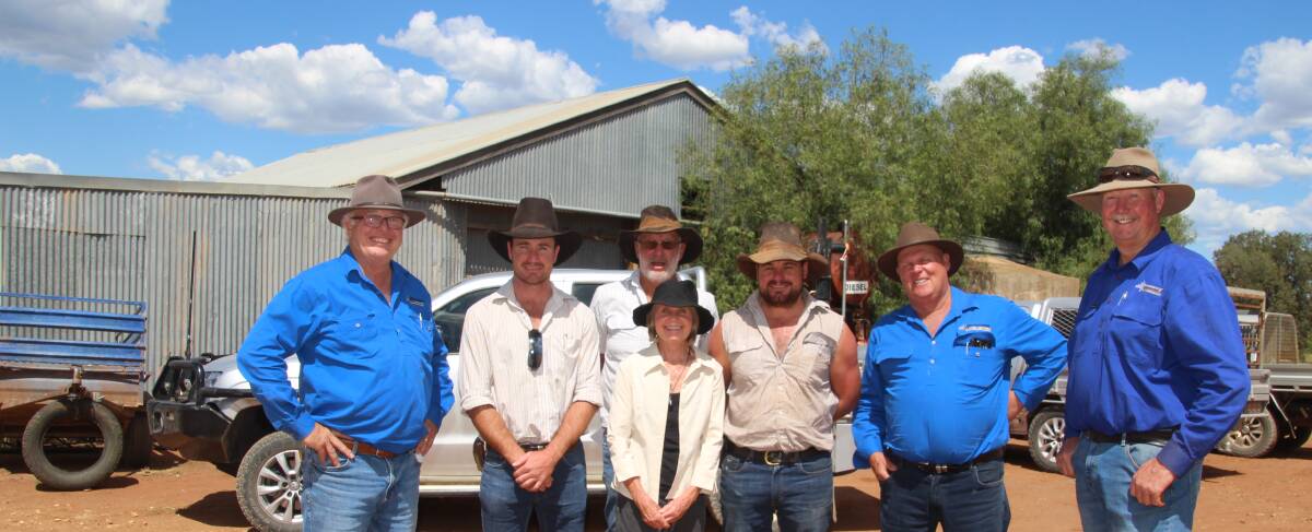 Graham Pickles, The Croziers, Rick, Ben, Allen and Jill, Malcom Brady and Wicus Cronje after the sale.