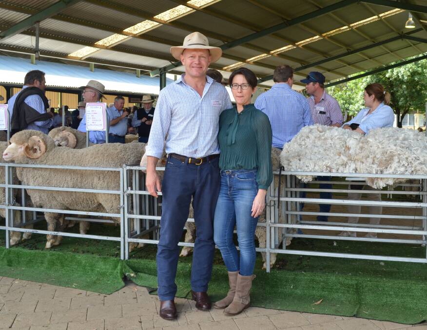 One of the volume buyers, Peter and Ange Schuster, Benalong Pastoral Company, purchased 18 rams on the day to top up their flock.