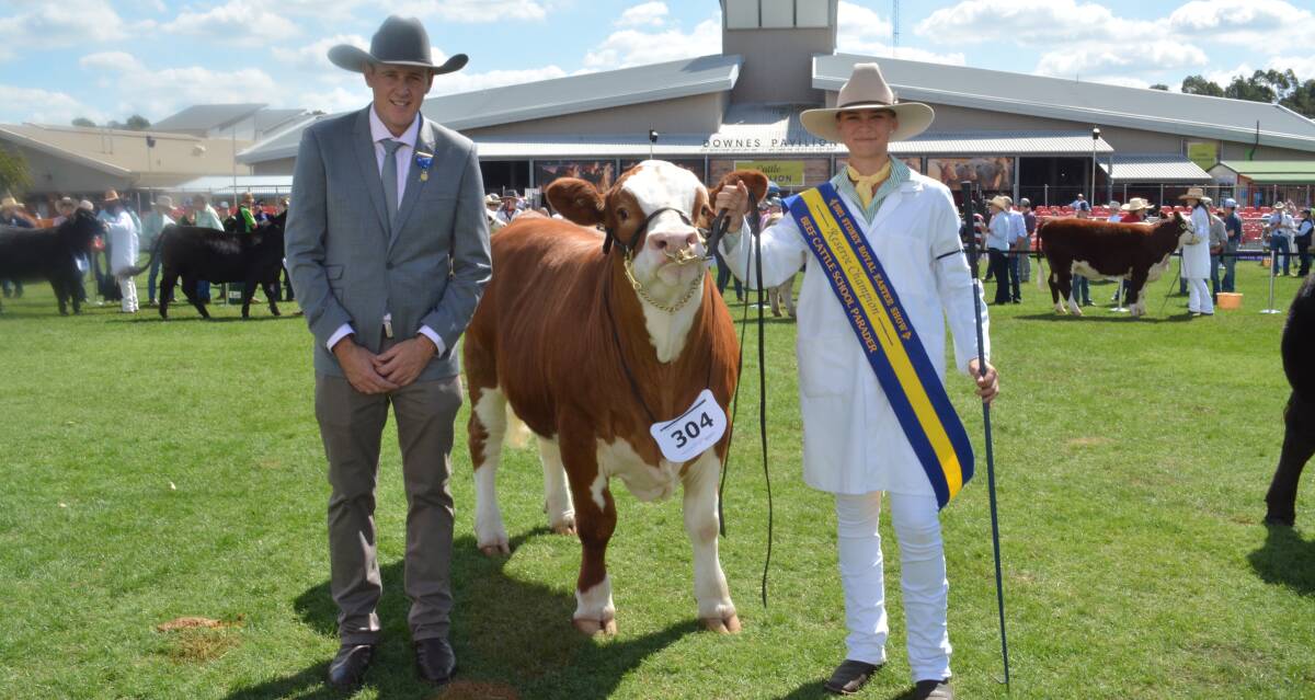 Beef cattle paraders judge Harris Thompson, Venturon Livestock, Boyup Brook, WA and Megan Baker of Macarthur Anglican School who was sashed reserve champion school parader. 