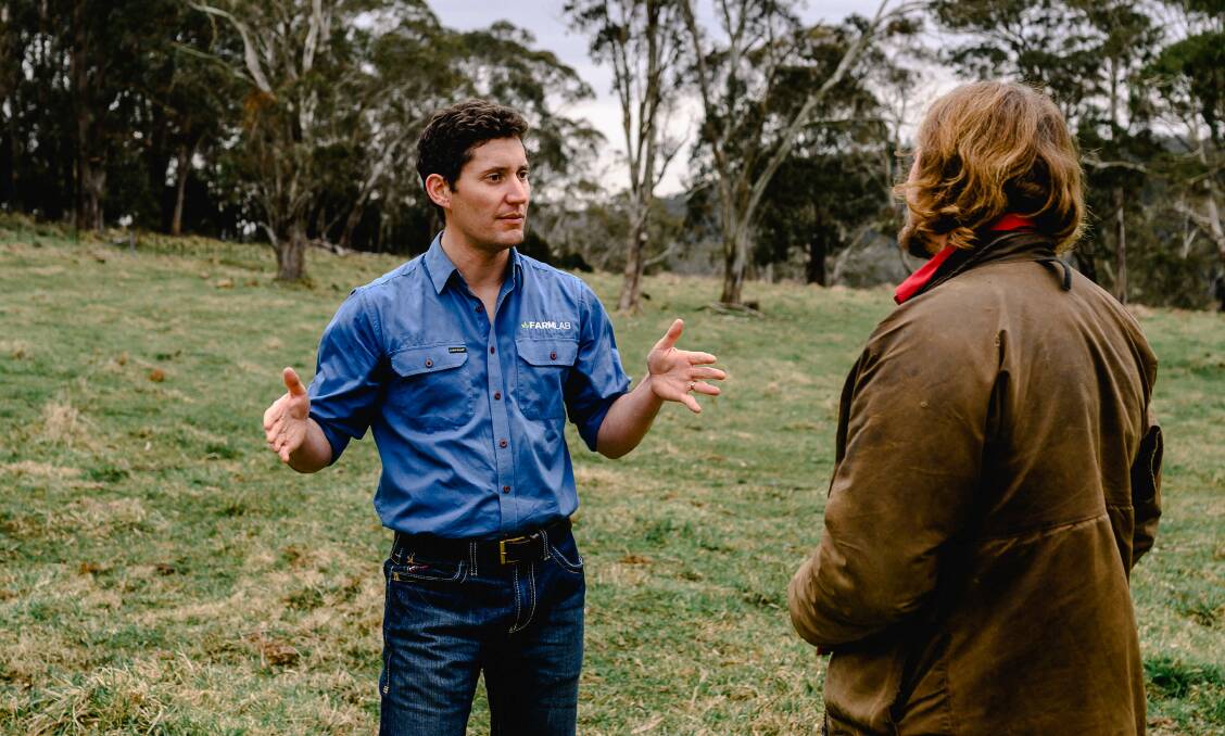 Farmlab CEO Sam Duncan, Armidale, chats with Seth Gordon, Moffit Falls, about soil management. Picture supplied