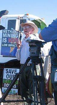 George Houen speaking at a Darling Downs mining protest.