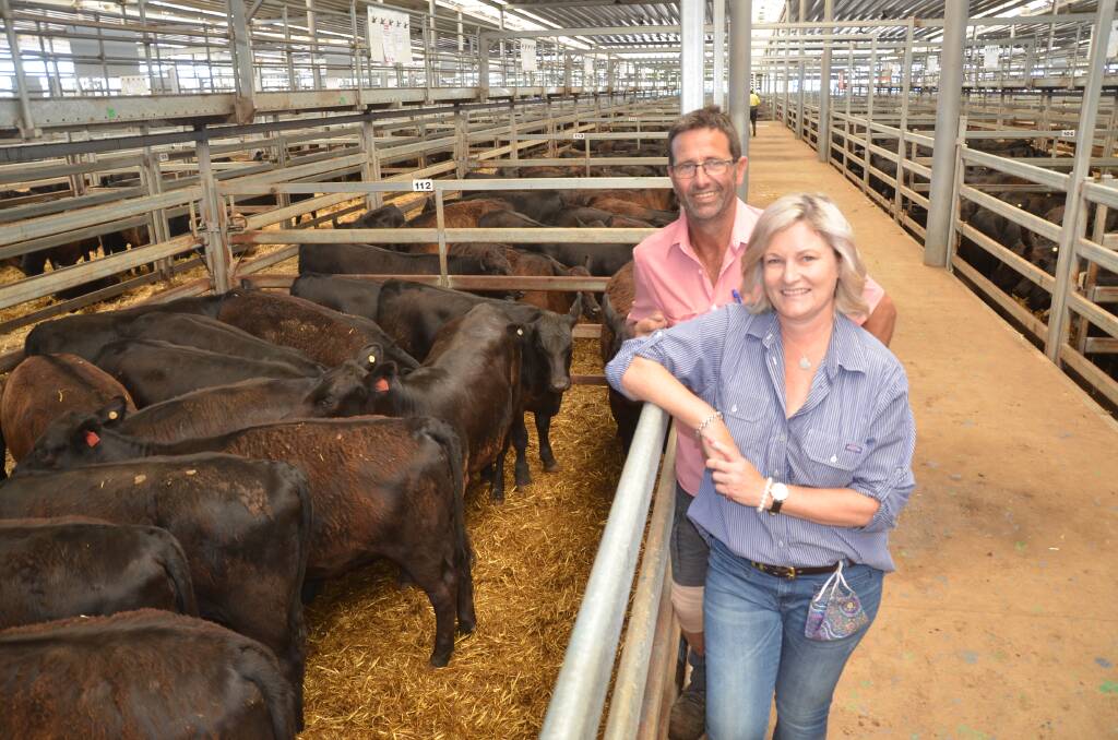 Donna and David Martin, Wanders Rest, Sandy Creek, sold weaner steers, 392kg, to a top of $1820, while their heifers, 334kg, sold to a top of $1580 at Wodonga on Tuesday. 