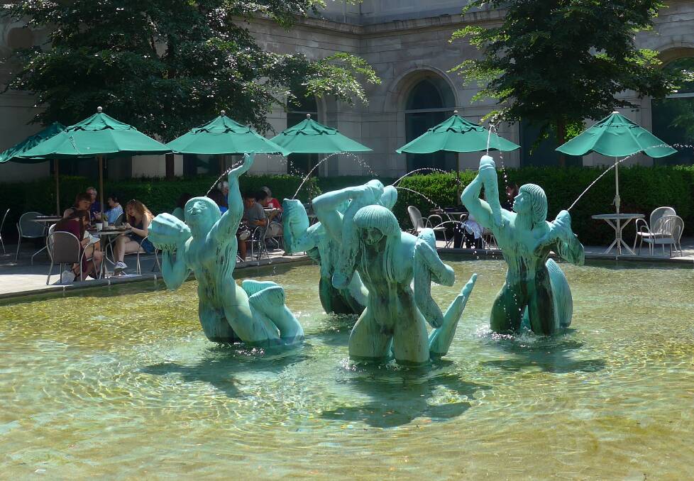 Swedish sculptor Carl Milles’ bronze Triton Fountain was installed at Chicago Institute of Art in 1931. The outdoor cafe is open for summer dining.

