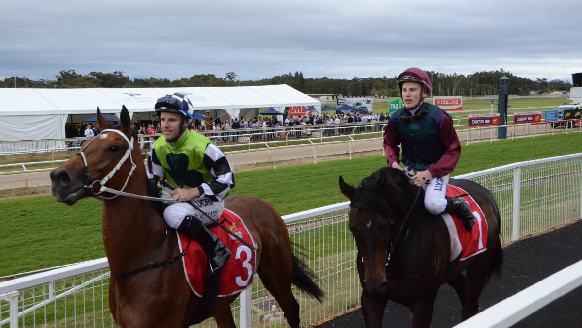 Winning Port Macquarie Cup combination of top jock Tommy Berry aboard Exoteric, returning to scale along with second placegetter Valentino Rossa and apprentice Sam Weatherley last Friday. Photos by Virginia Harvey.
