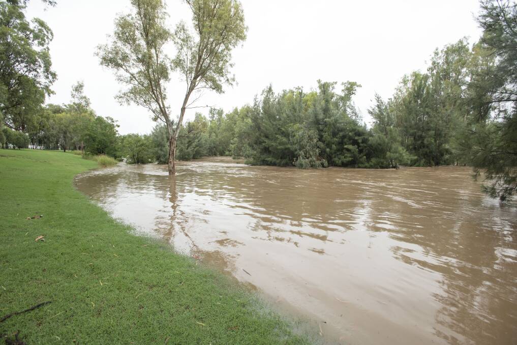 It's been a wet Christmas for many parts of the state including Tamworth. Photo: Peter Hardin 