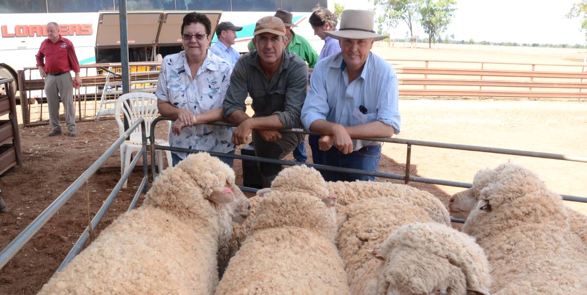 Runners-up were Colleen Donnelly and son, Fred, of Donnelly Pastoral Company, "St Omer", Condobolin with their classer Chris Bowman, Hay.