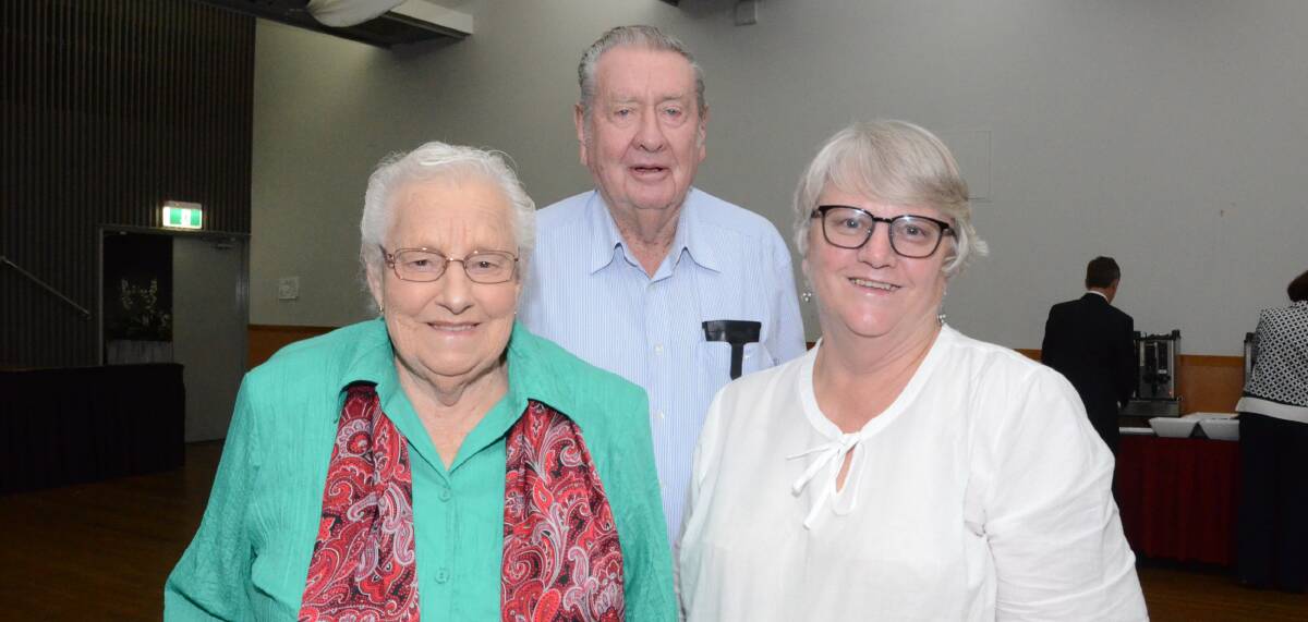 Parents of retiring chairman, John Eastburn, Dorothy and Ian Eastburn, and John’s wife, Loren, Lynwood, Baradine, attended the 60th anniversary dinner and the AGM.