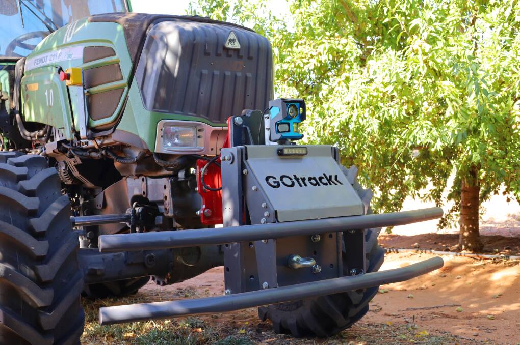 AUTONOMOUS: Equipping a tractor with the GOtrack system allows works such as mowing between rows, herbicide and fungicide spraying to be performed automatically without the operator's presence.