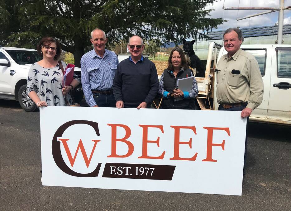 FEATURED: Celebrating Cetral West Beef as feature exhibitor are Janelle Johnston Central West Beef secretary, Wayne Petrie Central West Beef Chairman, Sam Connell ANFD Chairman, Sue Powe Central West Beef executive and Chris Solomon ANFD Feature Chairman.