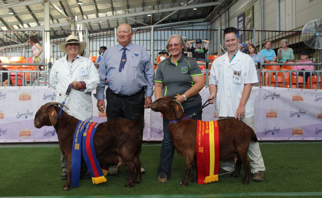 WINNERS: Carrington View Reds' Marlene Andrew and Lynn Wickenden (third from left) with Sydney Royal judge Paul Ormsby and Alice Sewell. 