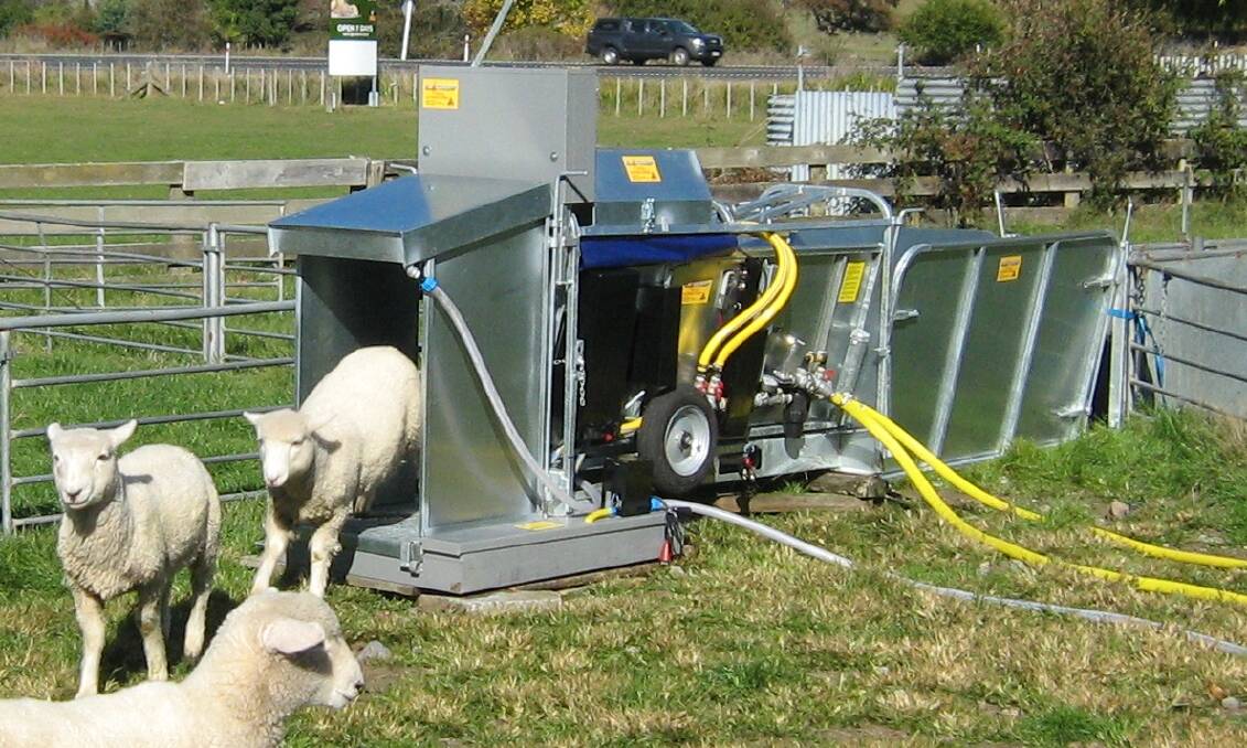 Electrodip gets through about 1,500 sheep per hour with sides that adjust automatically to the size of the sheep.