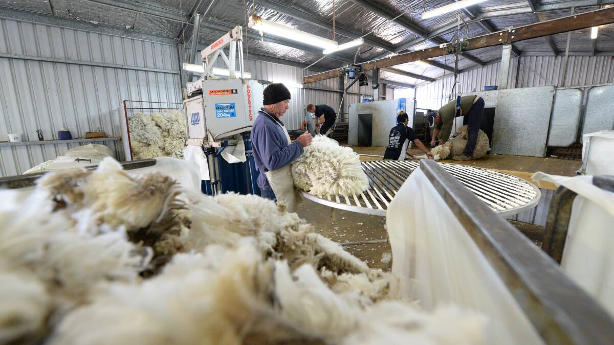 Wool market stumbles, again