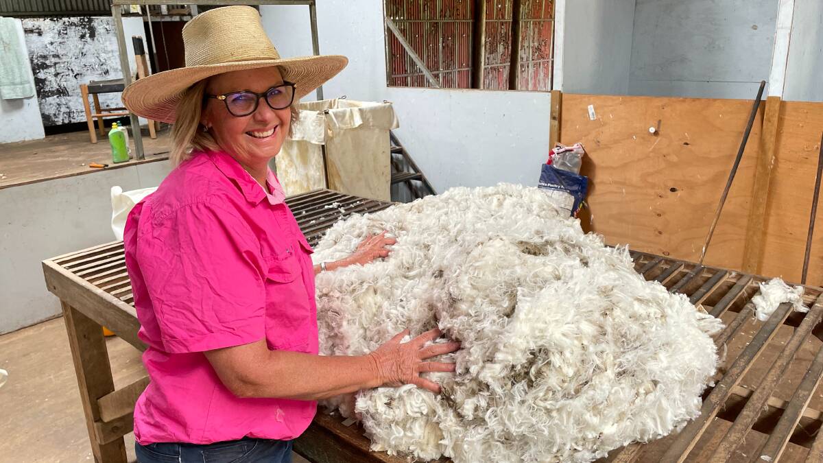 Robyn Johnston, Oakhurst at Deepwater, recommends producers diversify to keep afloat in the current lacklustre wool market.