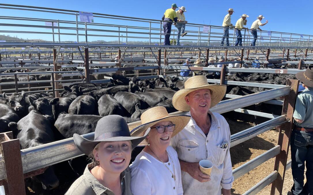 Bronte, Libby and Scott Sharpe, Applebutt Partnership on the Timbarra Road, sold 150 European Union-accredited Angus steers with Speriby North blood to average 340.6kg at 407.8c/kg or $1389 a head at Tenterfield on Thursday. Picture by Jamie Brown.