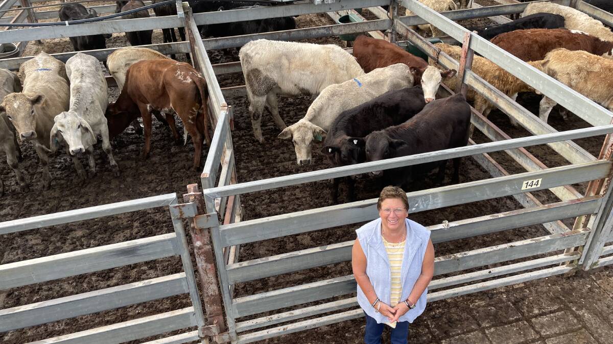 Lenda Gillett, Fine Flower, was in the market for light calves at Grafton on Thursday, to replace a black steer 250kg that made 516c/kg or $1290.50.