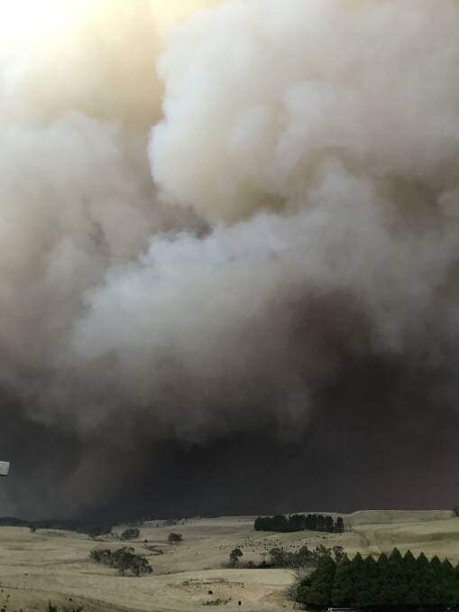 A frightening pall of smoke erupts from the Guy Fawkes river gorge near Ebor. Photo by Pamela Robison.