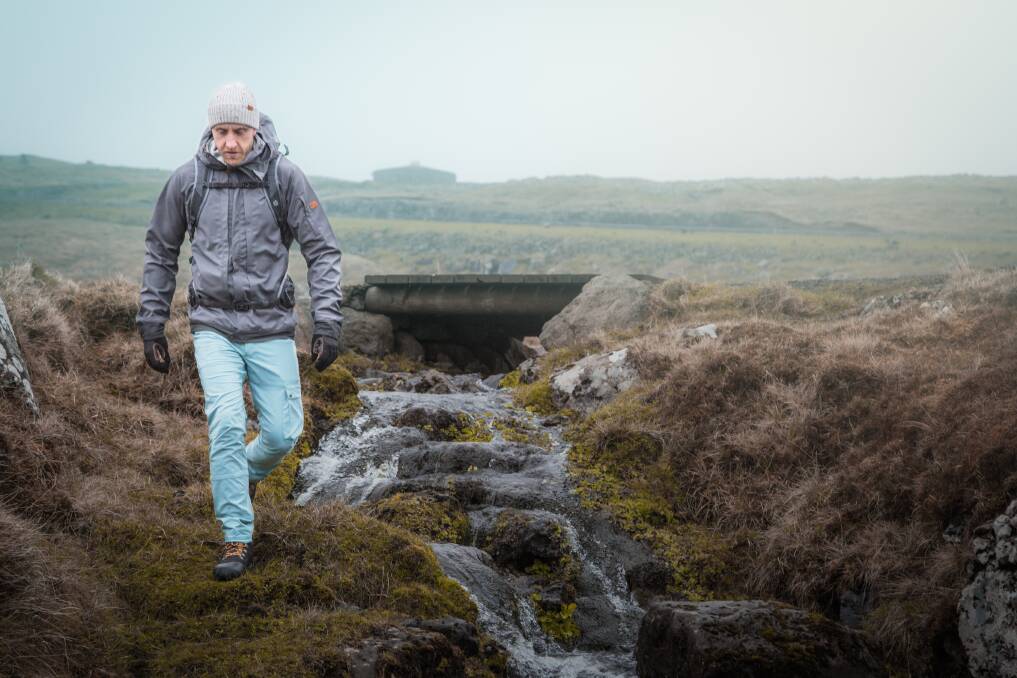 Linus Zetterlund from RÖJK Superwear wearing the award winning 100% Merino wool Badland jacket. It is designed for the general outdoors and activities such as hiking, trekking and outdoor lifestyle.