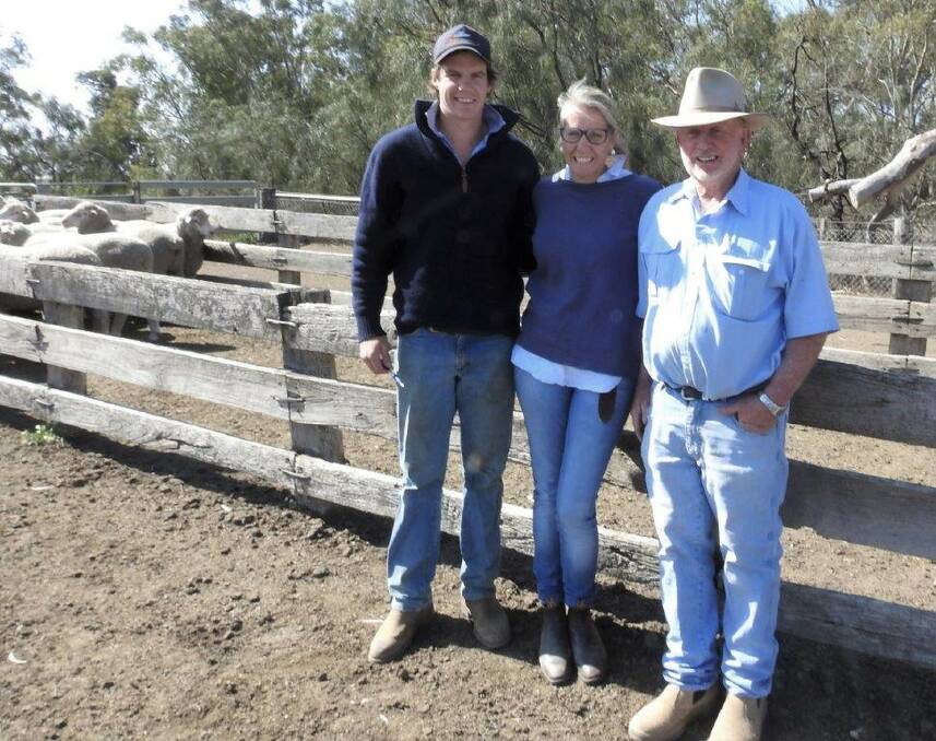 Angus Helps, Ruth Helps and Ian Clark of Yurdyilla Pastoral Co, Hay. Yurdyilla were one of the volume buyers, purchasing a total of 19 rams. Photo: Supplied 