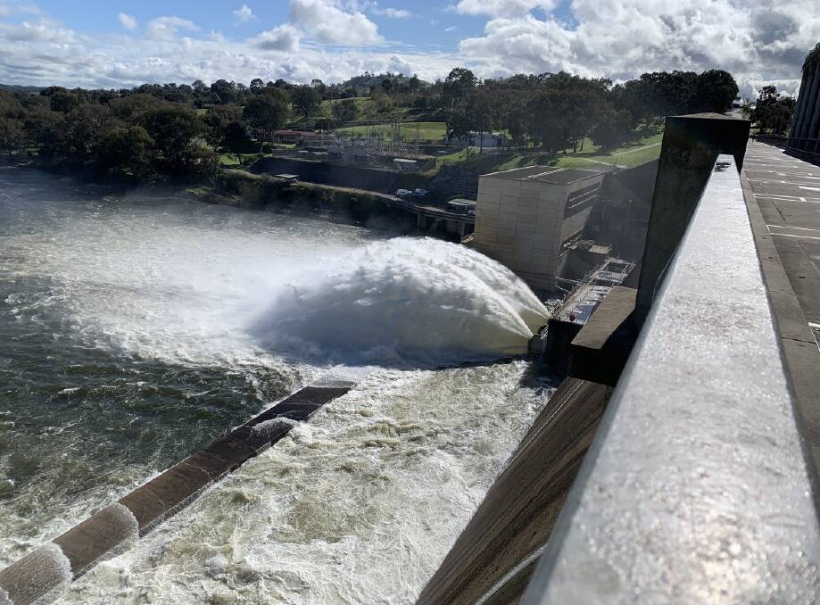 FULL NOISE: Up to 31GL of water a day has been released from Hume Dam to create airpsace. It's the first time the dam has filled since 2016. Photo: Stewart Alexander
