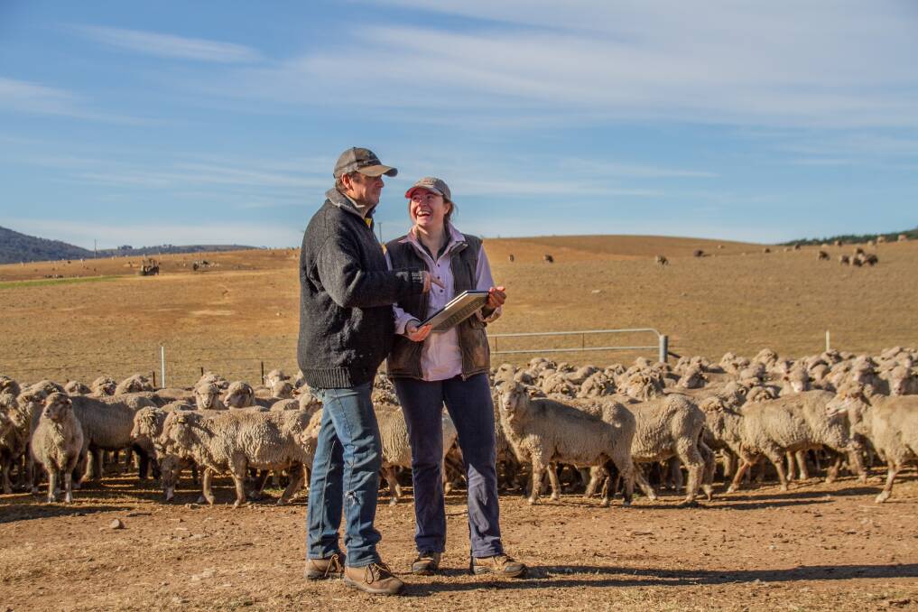  Dave Mitchell and daughter Claudia, Monaro Farming Systems members, using the new farming forecaster website at Currawong, west of Delegate.