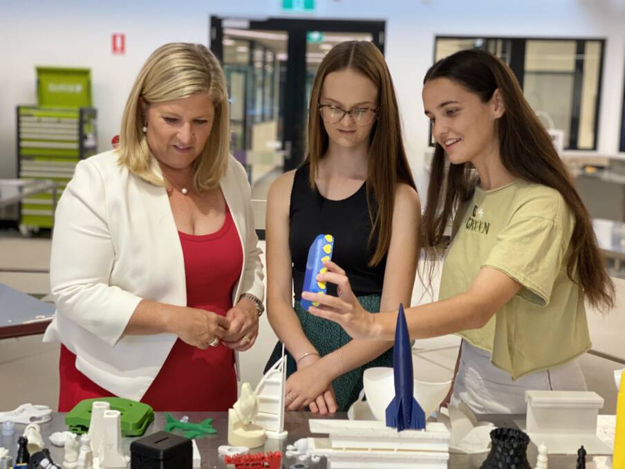 NSW Minister for Women Bronnie Taylor with CSU engineering scholarship winners Miranda Swift, Bridget Annand. Photo by Emma Renwick.