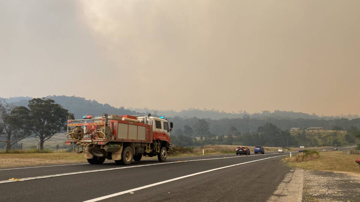 Fire crews rush to the scene of a major bushfire near Bateman's Bay. Photo courtesy of Bega District News